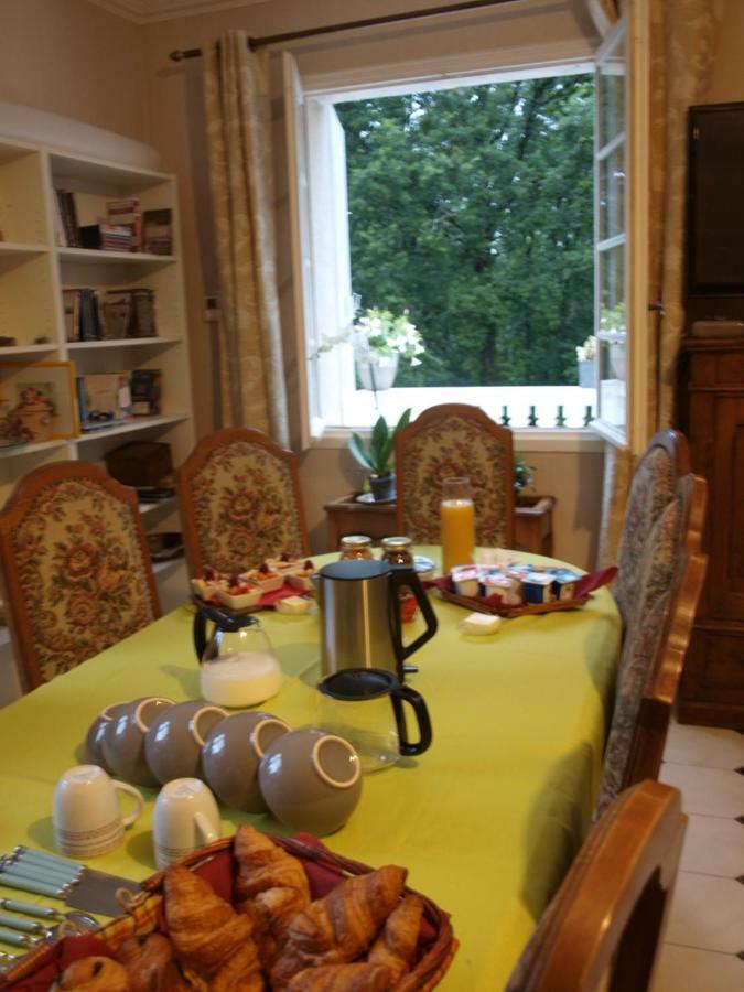 Le Cheminard Bed and Breakfast Feugarolles Εξωτερικό φωτογραφία